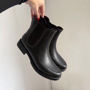 Ugg rubber boots